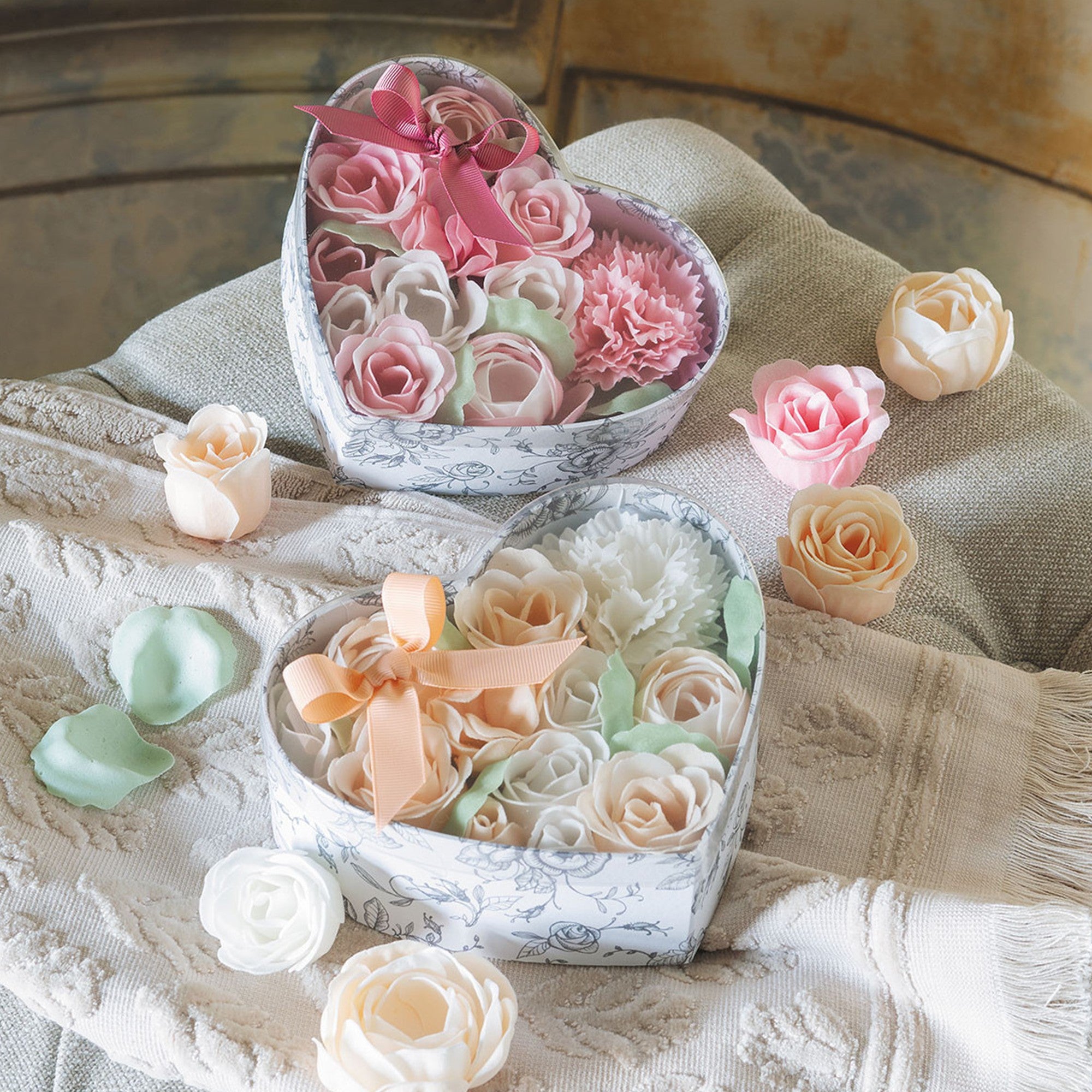 Rose Fragrance Heart Box Bouquet Soap Flower Garden in Pink and White