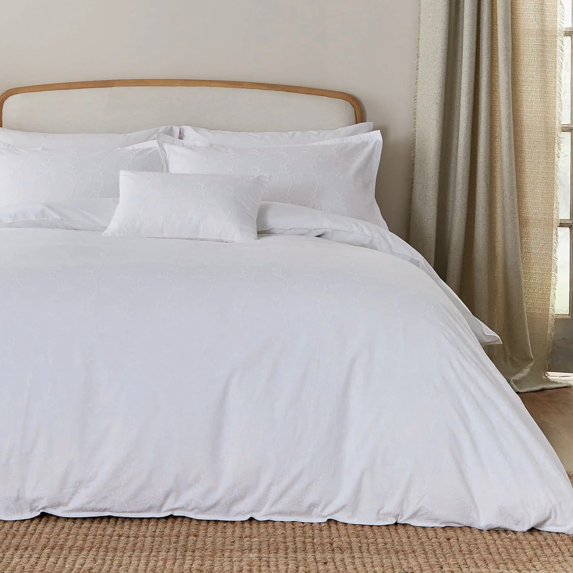 Murmur Bea Embroidery Duvet Cover Sets in White