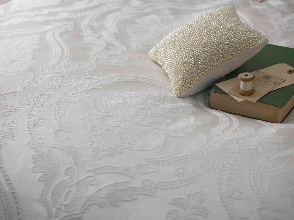 Christy "Rochester" Jacquard Bed Linen in White