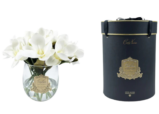Linen Obsession "Round Magnolia Bouquet" in Glass Vase – Artificial Silk Flowers
