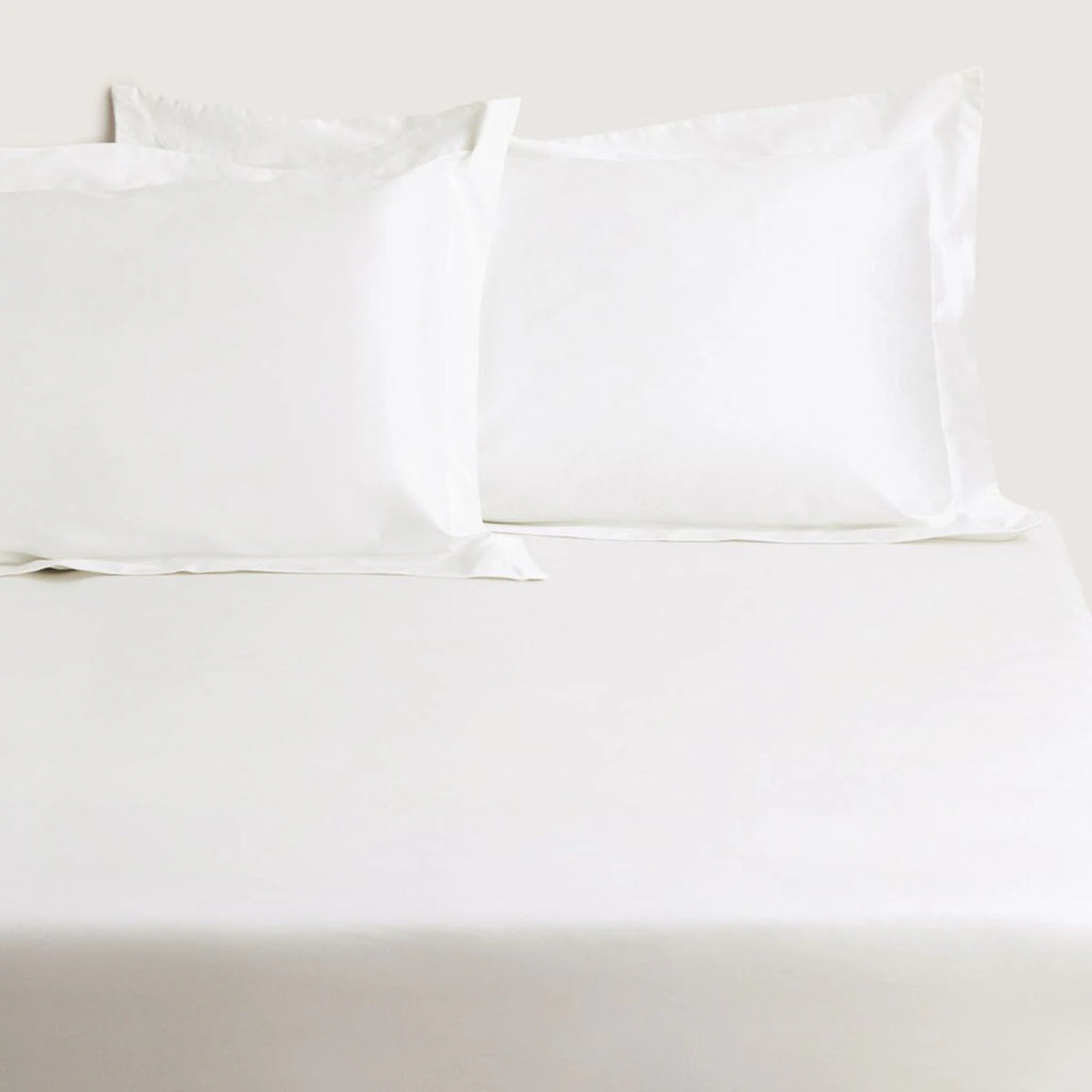 1200 TC Sateen Fitted Sheet in Snow