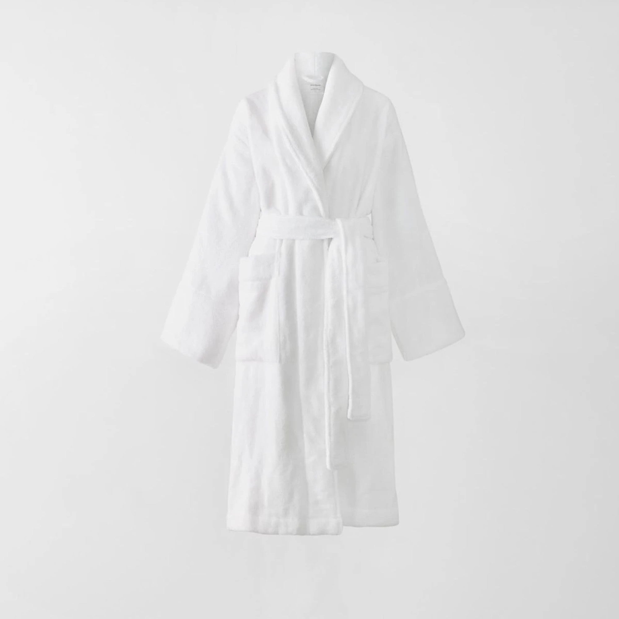Aven Bath Robe in White