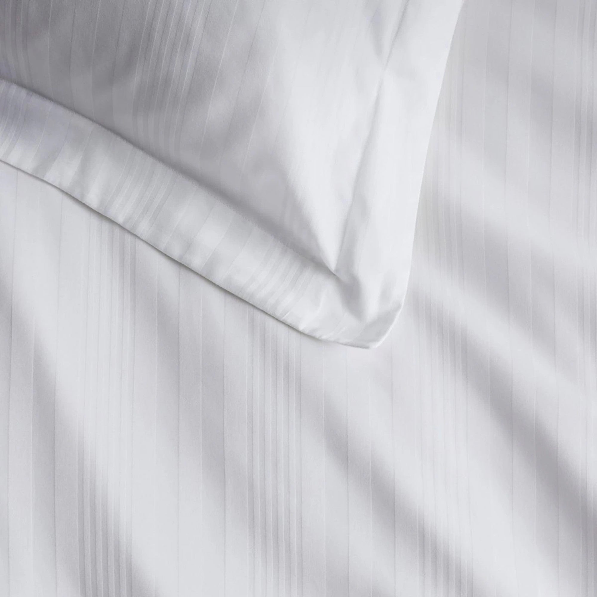 Newmark Duvet Cover Set in Snow