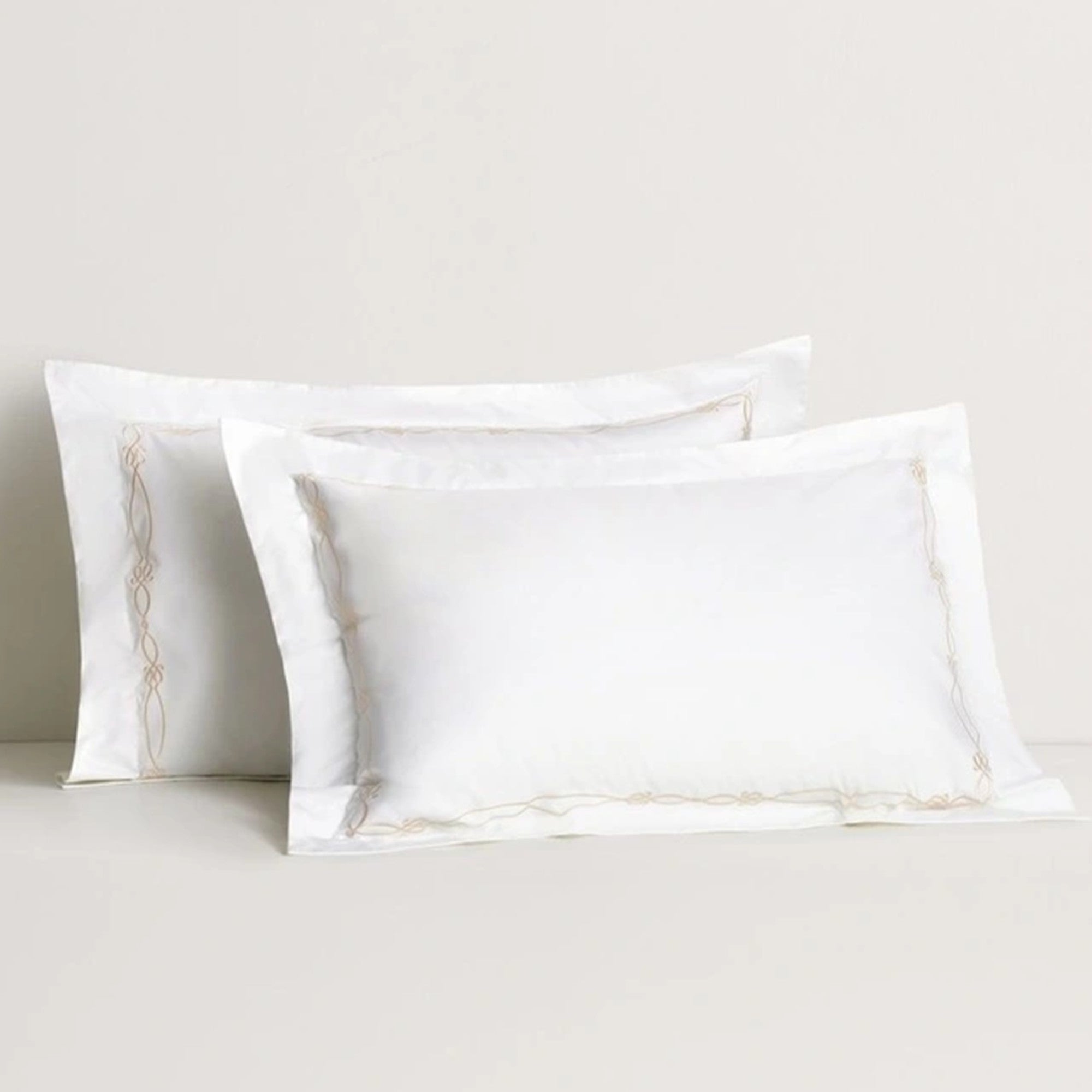 Palais Trellis 1200 TC Duvet Cover in Snow