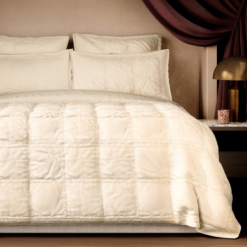 Remme Bedspread in Champagne
