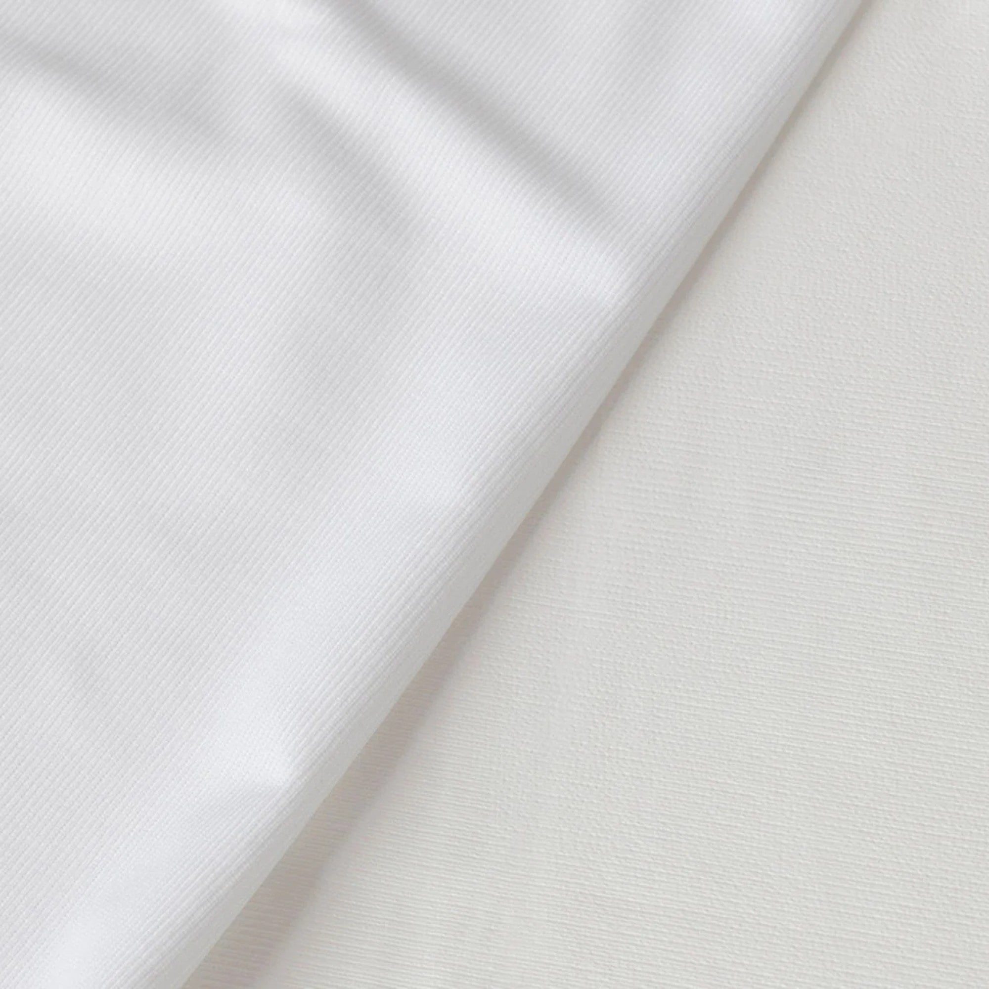 Anti-bedbug Mattress Protector in White