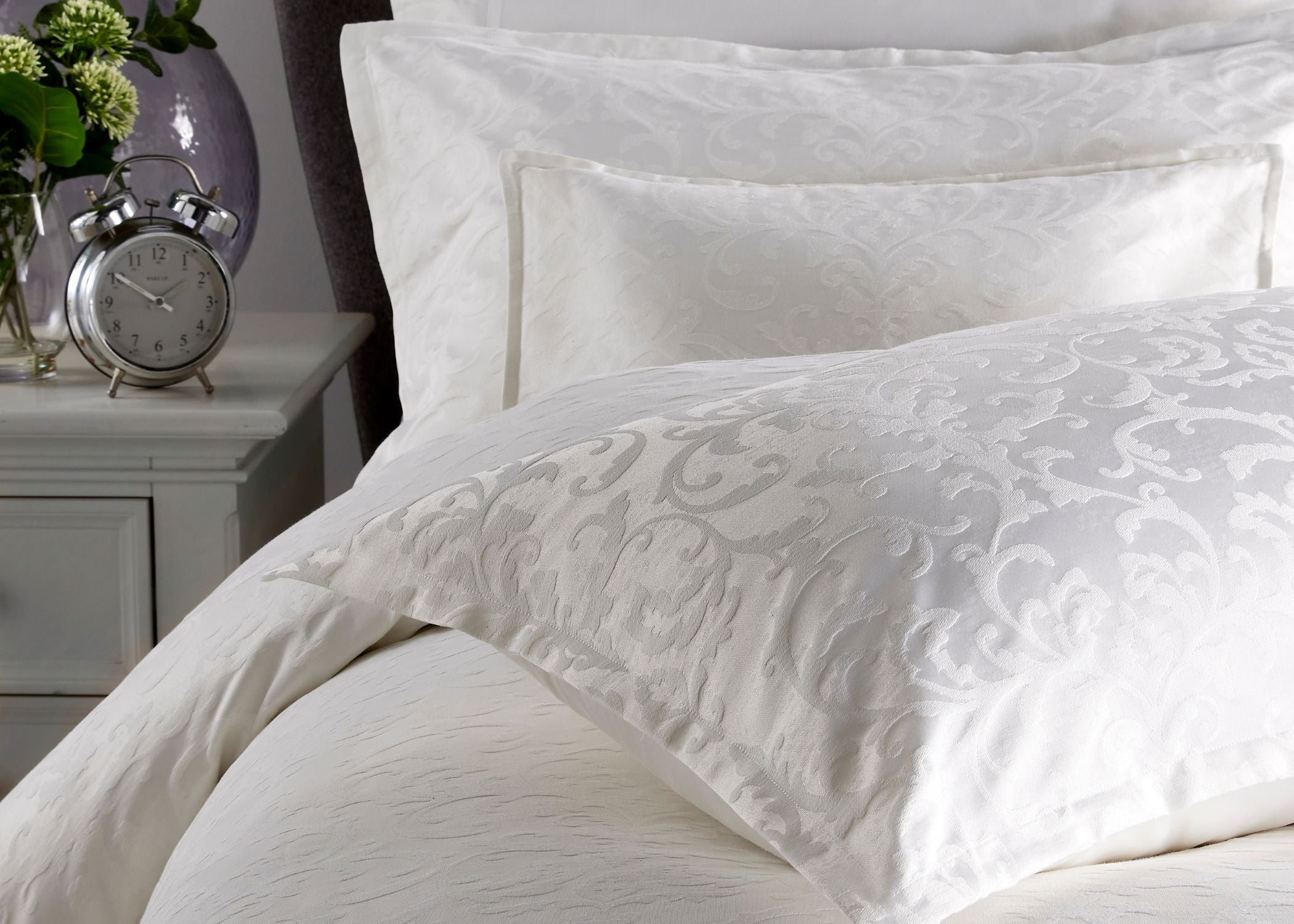 Christy "Venice" Jacquard Bedspread Sets in White