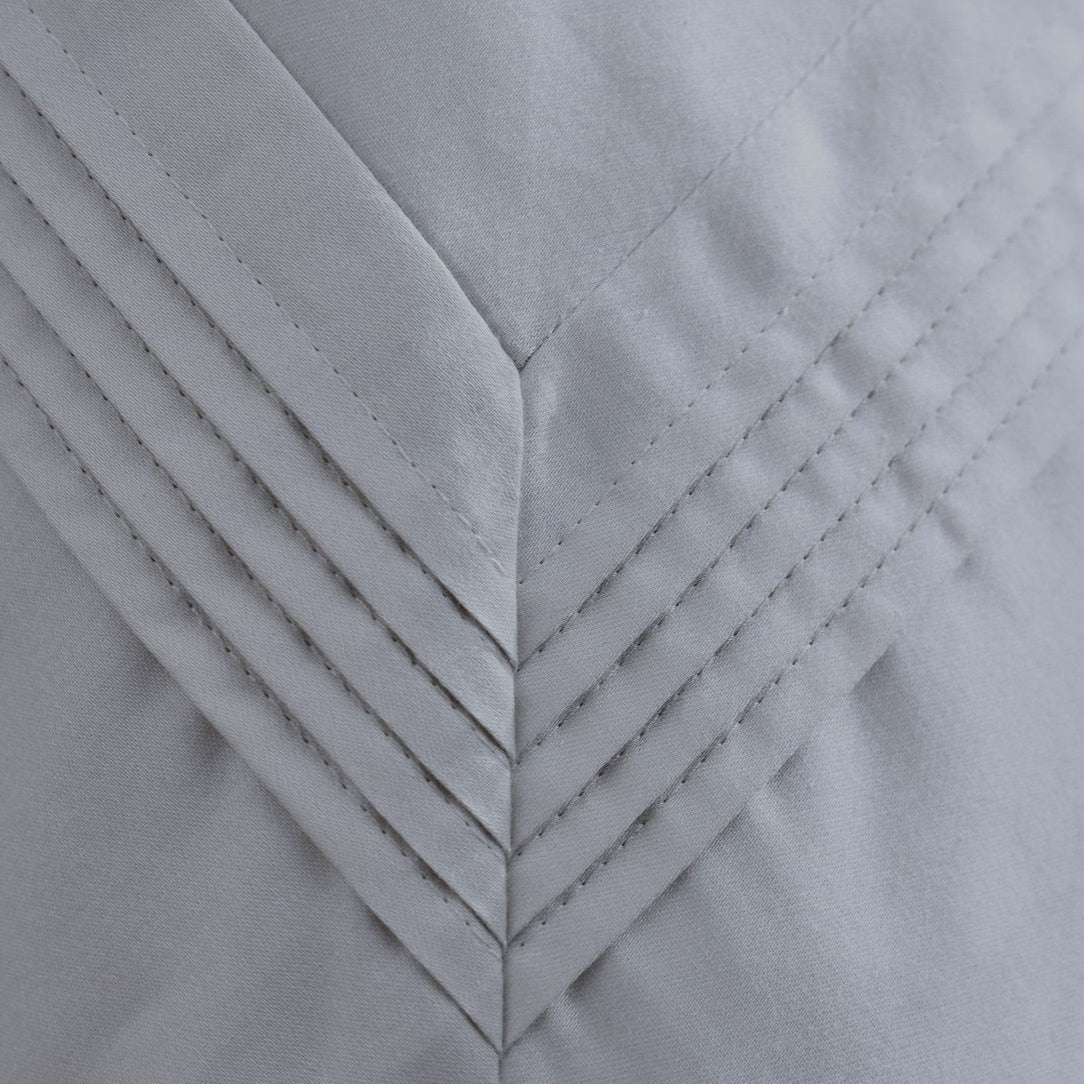Linen Obsession "Pleated" 500 Thread Count Egyptian Cotton Sateen Bed Linen in Silver