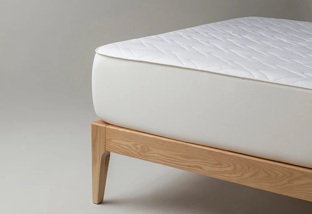 Velfont "Igloo" 100% Cotton Quilted Mattress Protector White