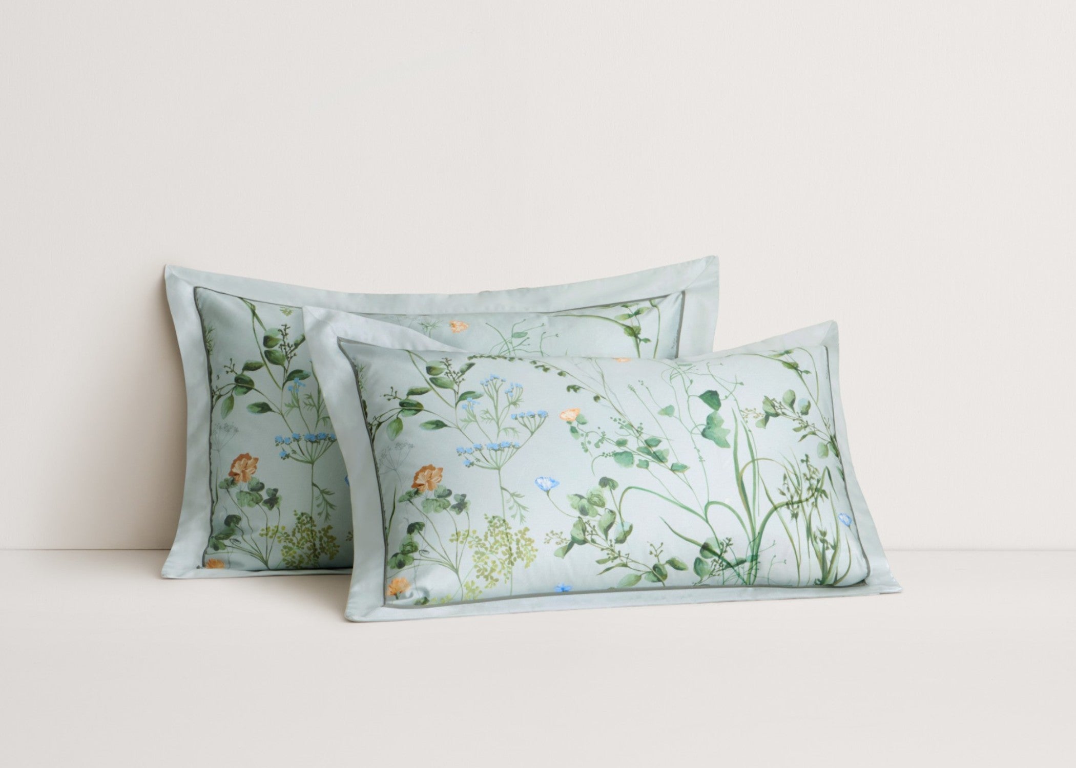 Redding Bedspread in Moonstone